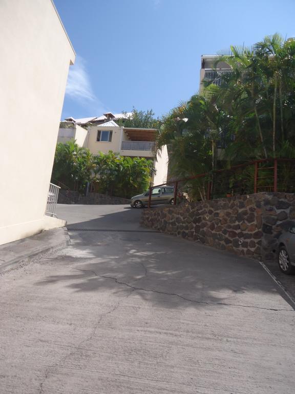 Charmant Studio Saint-Gilles-les-Bains Exterior foto